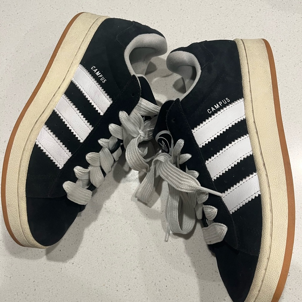 Adidas CAMPUS SIZE WOMENS 9, MEN 7 1/2 Good Condition